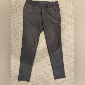 Good Condition Lululemon Pants (small snag)